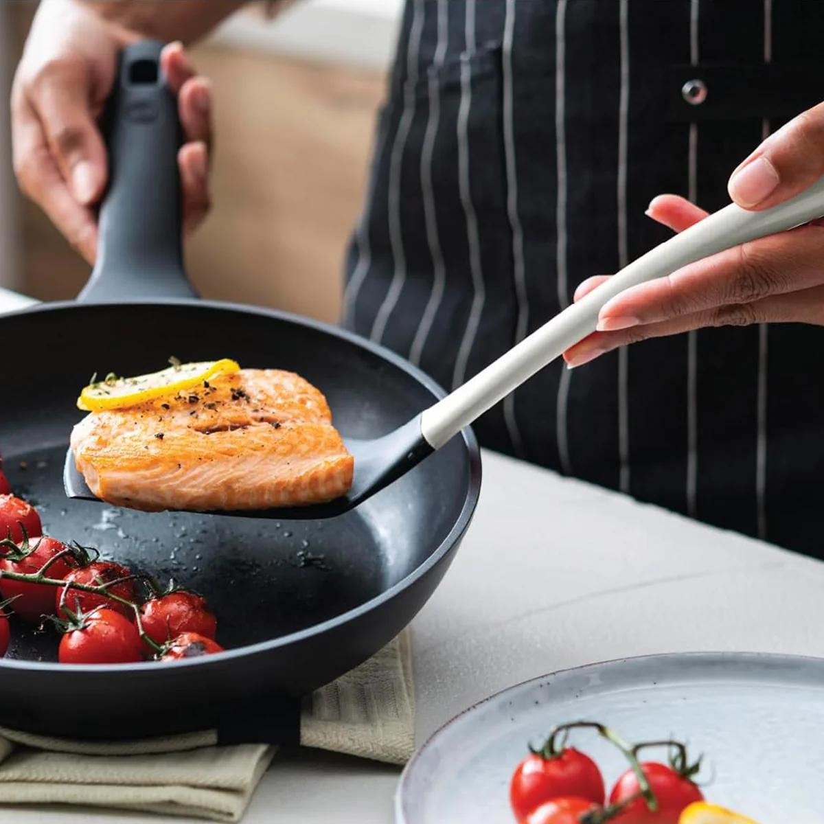 NON STICK UTENSILS 6 PCS - Image 3