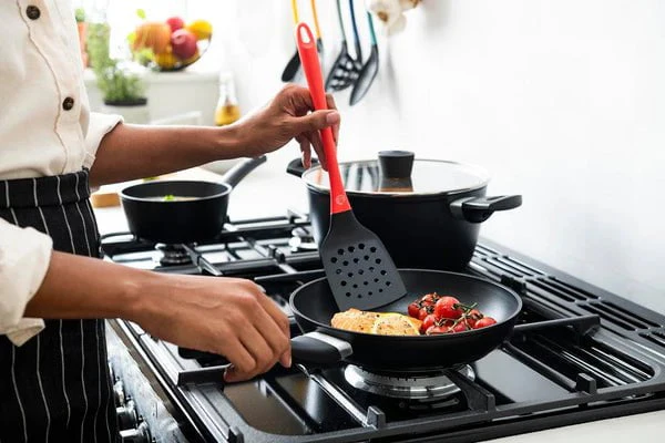 NON STICK UTENSILS 6 PCS - Image 3